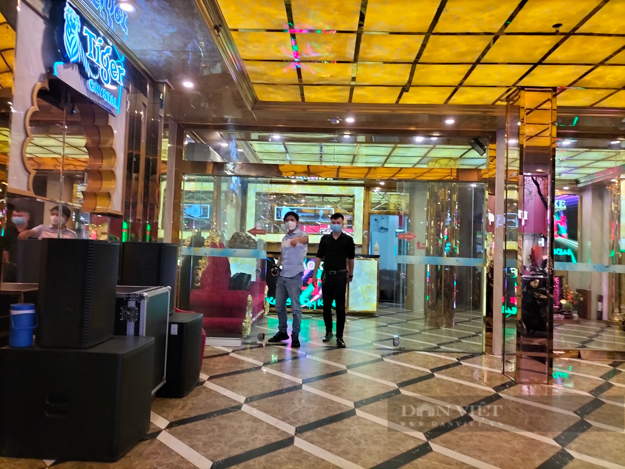 TP.HCM: Khách giảm đến 90% nhưng các quán karaoke vẫn phấn khởi, vui mừng - Ảnh 2.