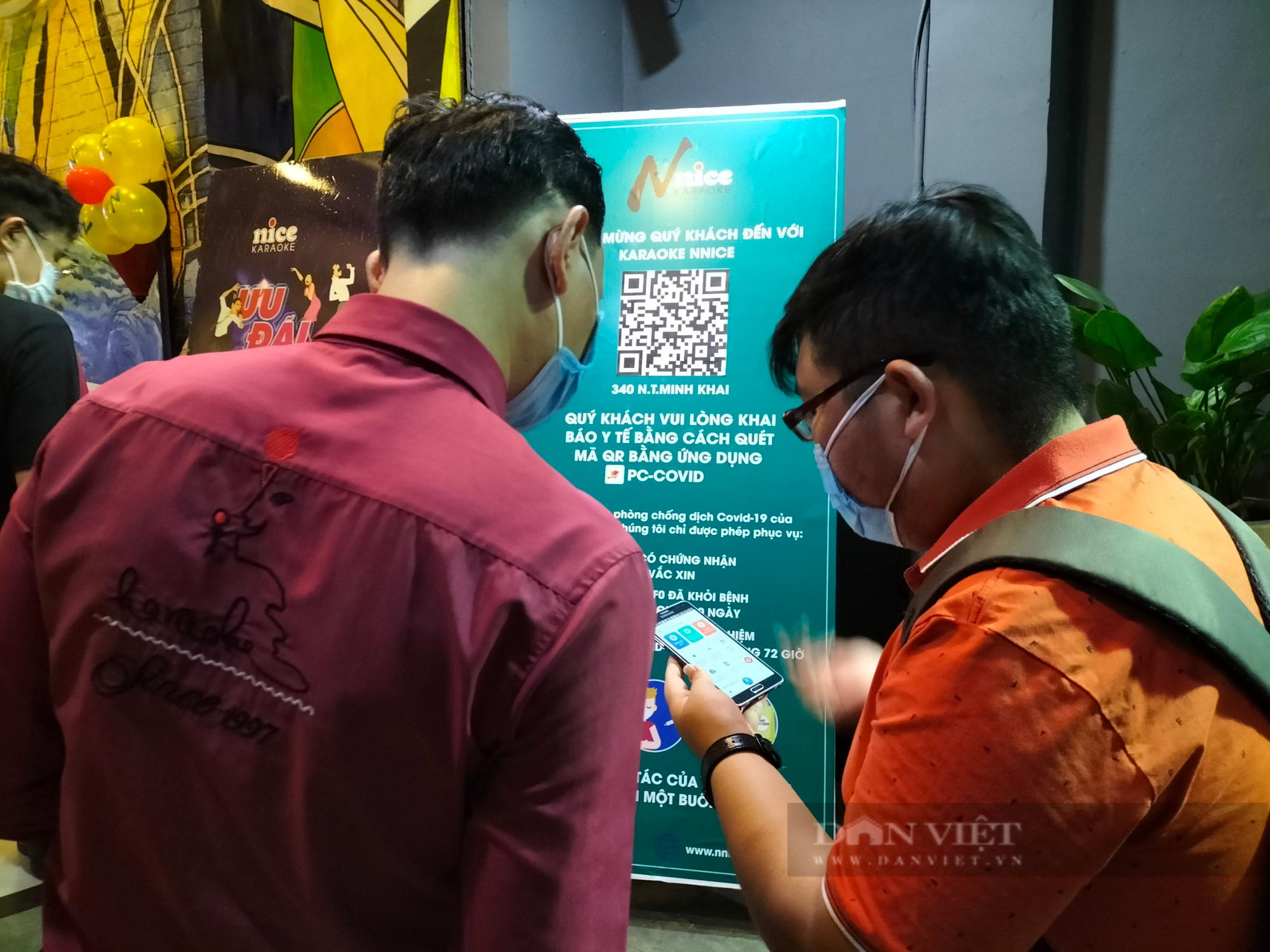 TP.HCM: Khách giảm đến 90% nhưng các quán karaoke vẫn phấn khởi, vui mừng - Ảnh 8.