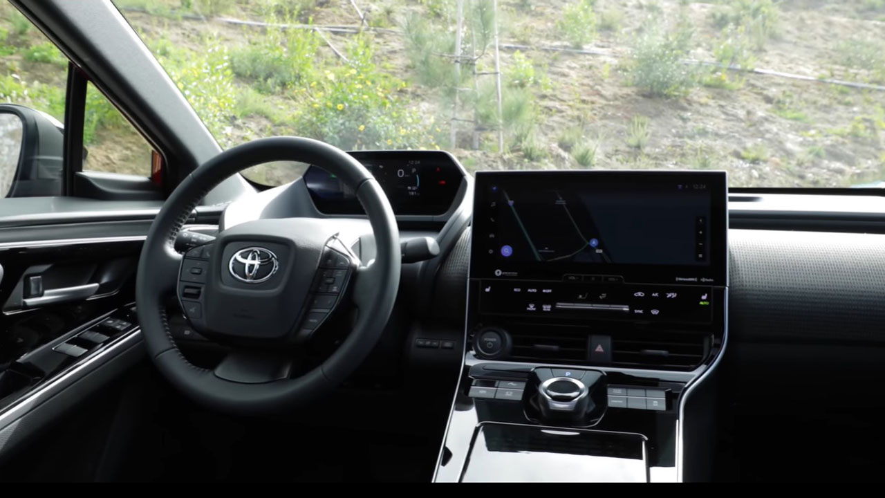 Trải nghiệm thực tế Toyota bZ4X 2022, đối thủ của VinFast VF e35 - Ảnh 3.