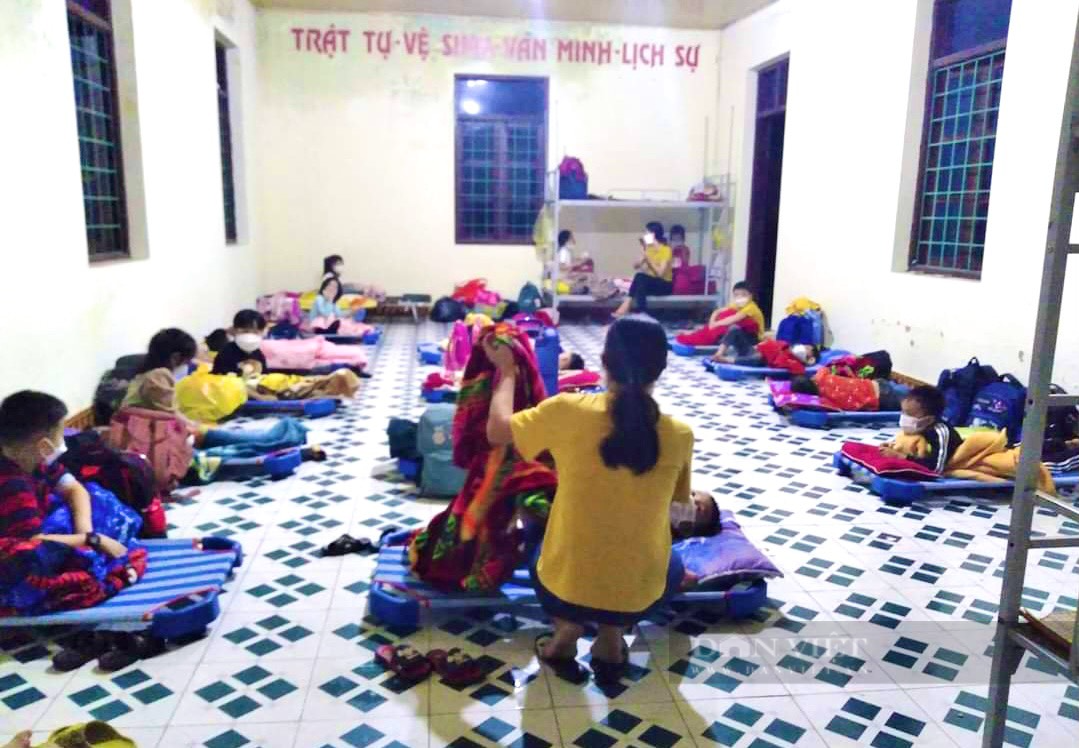 Quảng Bình: Tổ chức dạy học cho 29 học sinh trong khu cách ly vì tiếp xúc xúc gần với F0 - Ảnh 3.