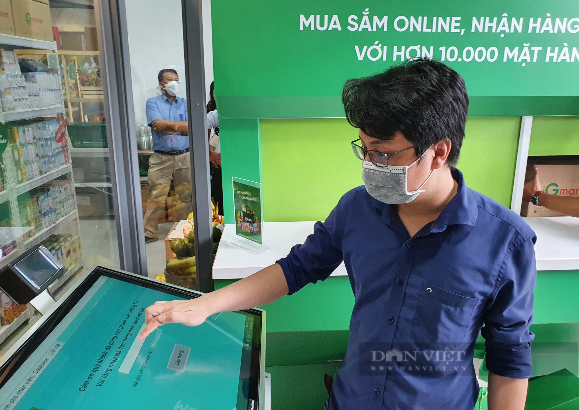 Chuỗi siêu thị không cần vào mua, thịt cá tự động “chạy ra” ở TP.HCM - Ảnh 1.