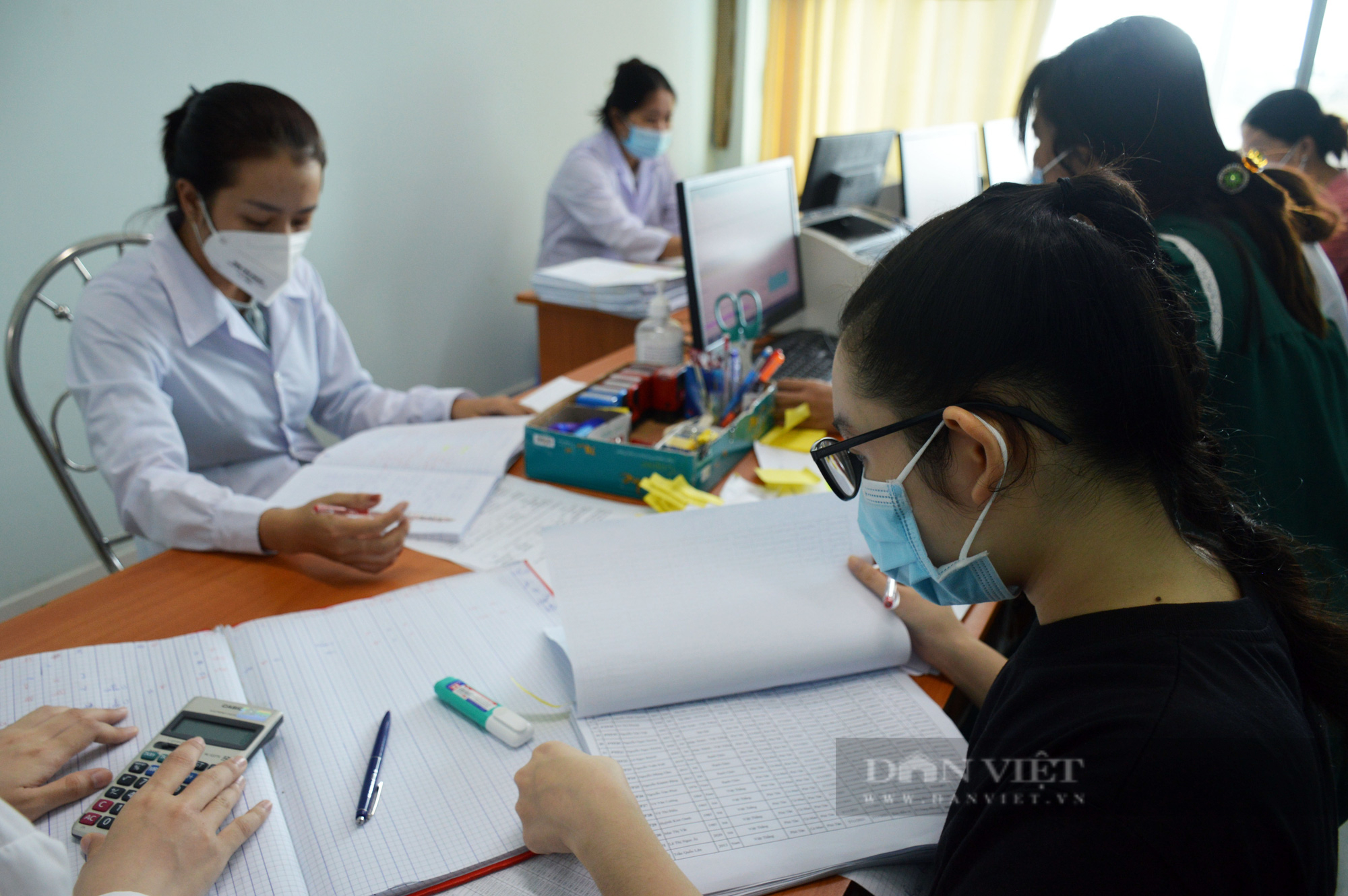 Một ngày cùng những “chiến sỹ” nơi tuyến đầu chống dịch ở Cà Mau - Ảnh 6.