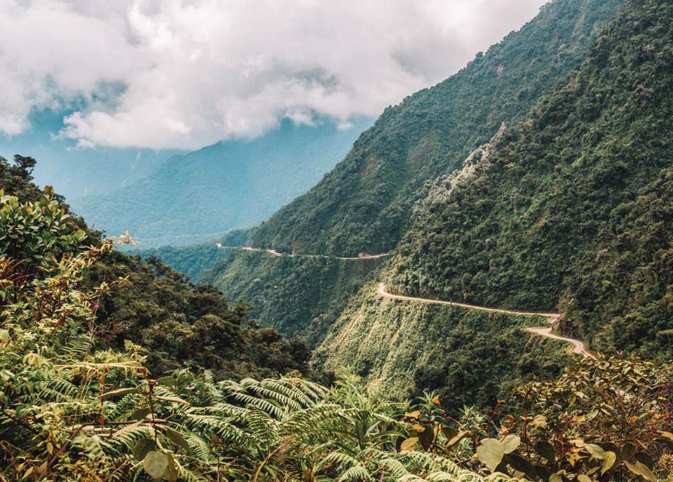 Trải nghiệm mạo hiểm trên con đường tử thần ở Bolivia - Ảnh 5.