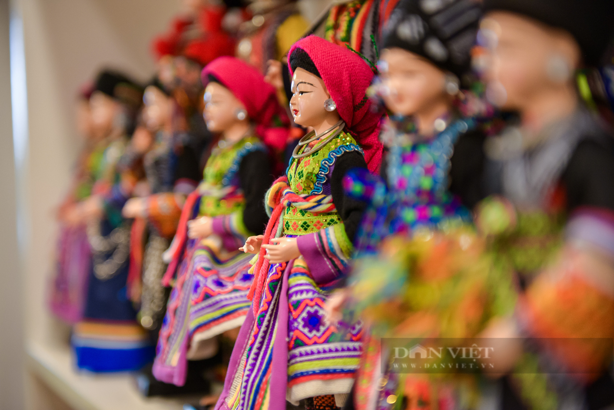 Người nghệ sĩ ‘mê thổi hồn’ búp bê để lưu giữ nét văn hóa 54 dân tộc Việt - Ảnh 9.