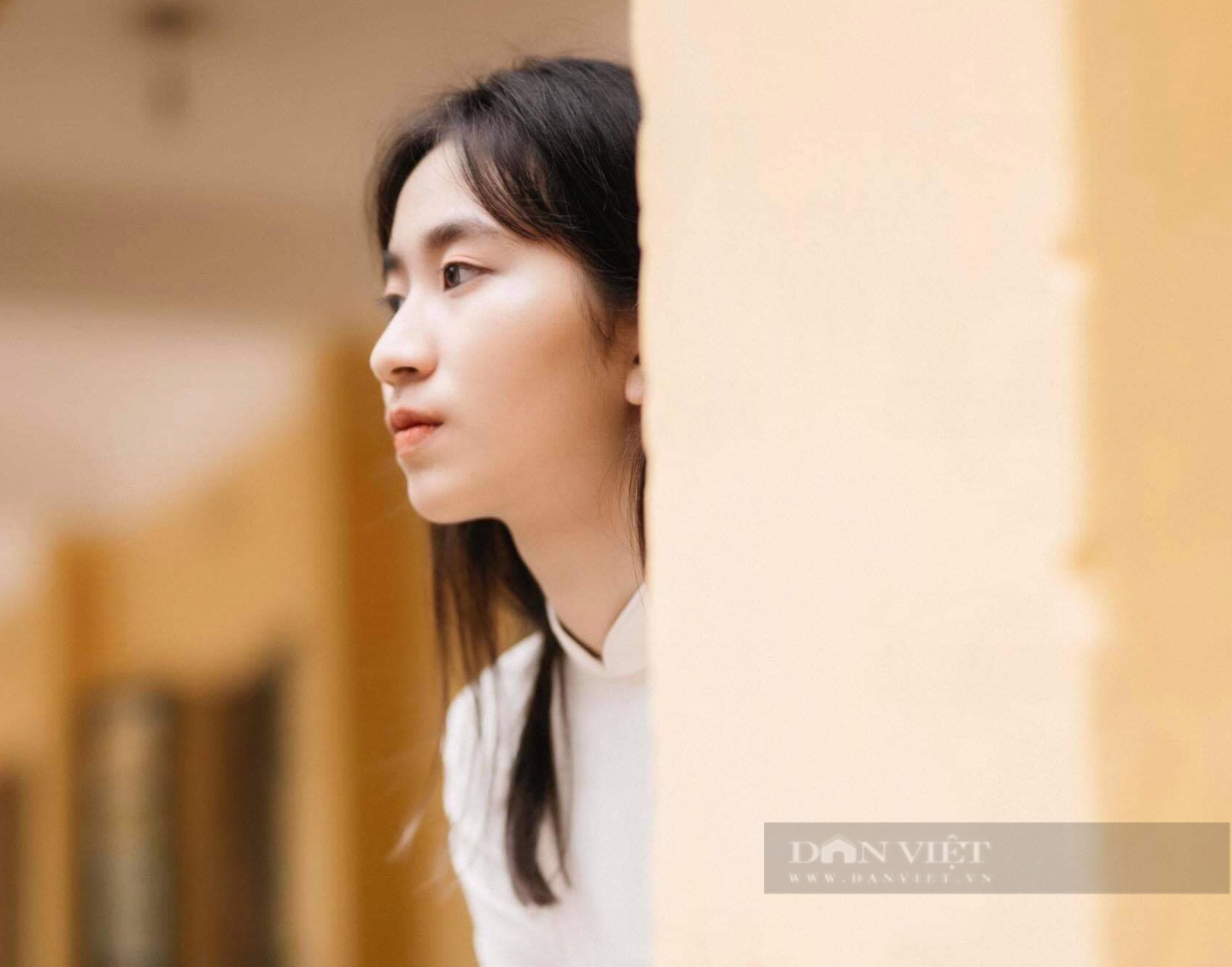 Nữ sinh Đại học Ngoại thương: Xinh đẹp, thành tích &quot;khủng&quot; IELTS 8.0 và Á khoa khối A1 - Ảnh 1.