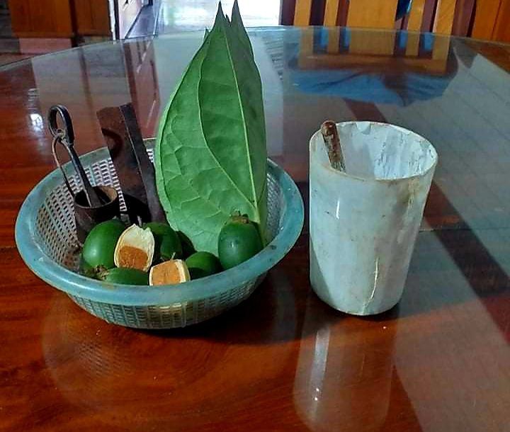 Kể chuyện làng: Quạt vôi cho ngoại ăn trầu - Ảnh 1.