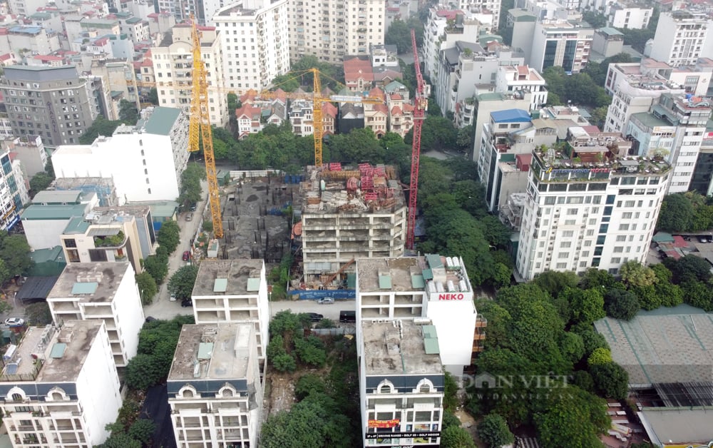 V.I.C Tower bỏ hoang thập kỷ trên &quot;đất vàng&quot; quận Cầu Giấy - Ảnh 2.