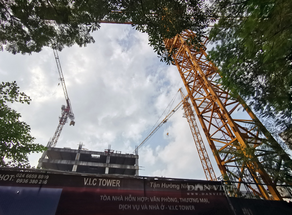 V.I.C Tower bỏ hoang thập kỷ trên &quot;đất vàng&quot; quận Cầu Giấy - Ảnh 12.