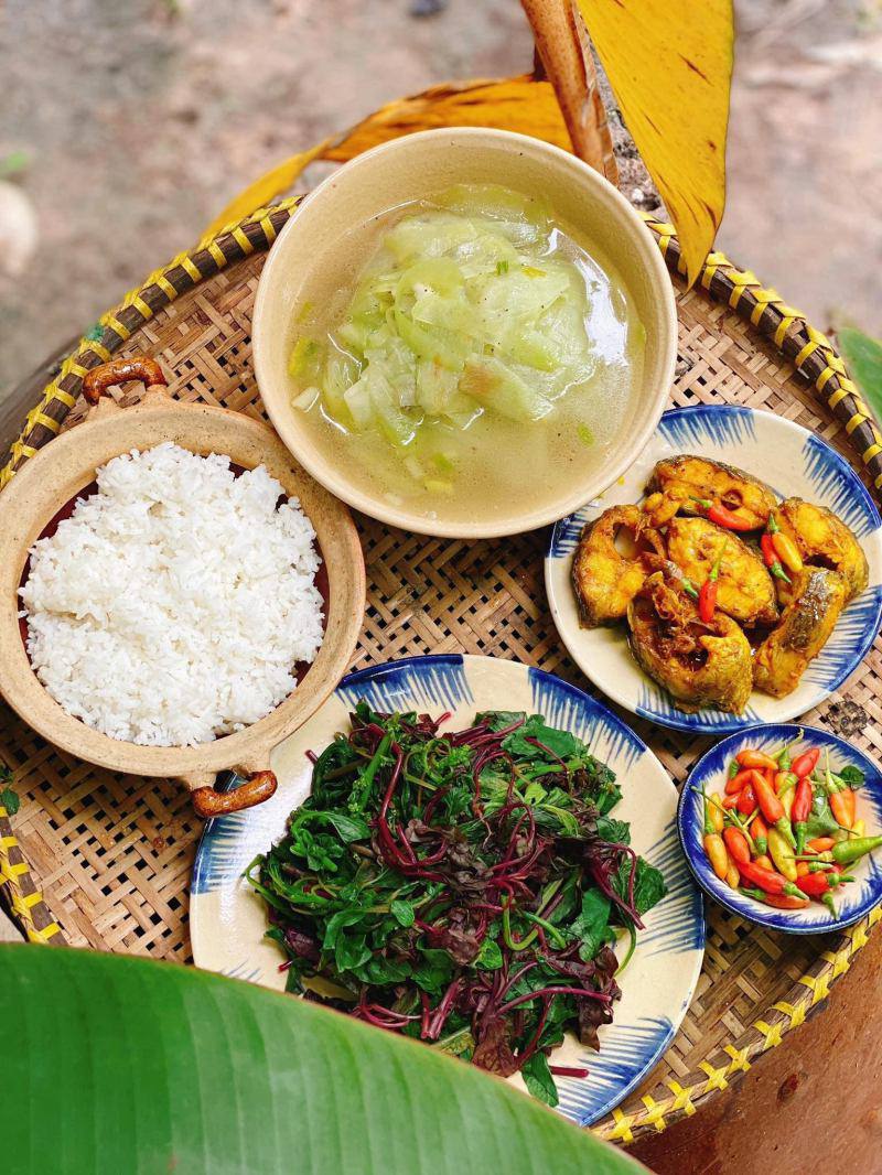 Gái đảm khoe cơm 100k/bữa, bạn trai yêu 8 năm nhận xét ngắn gọn trong 3 từ - Ảnh 12.