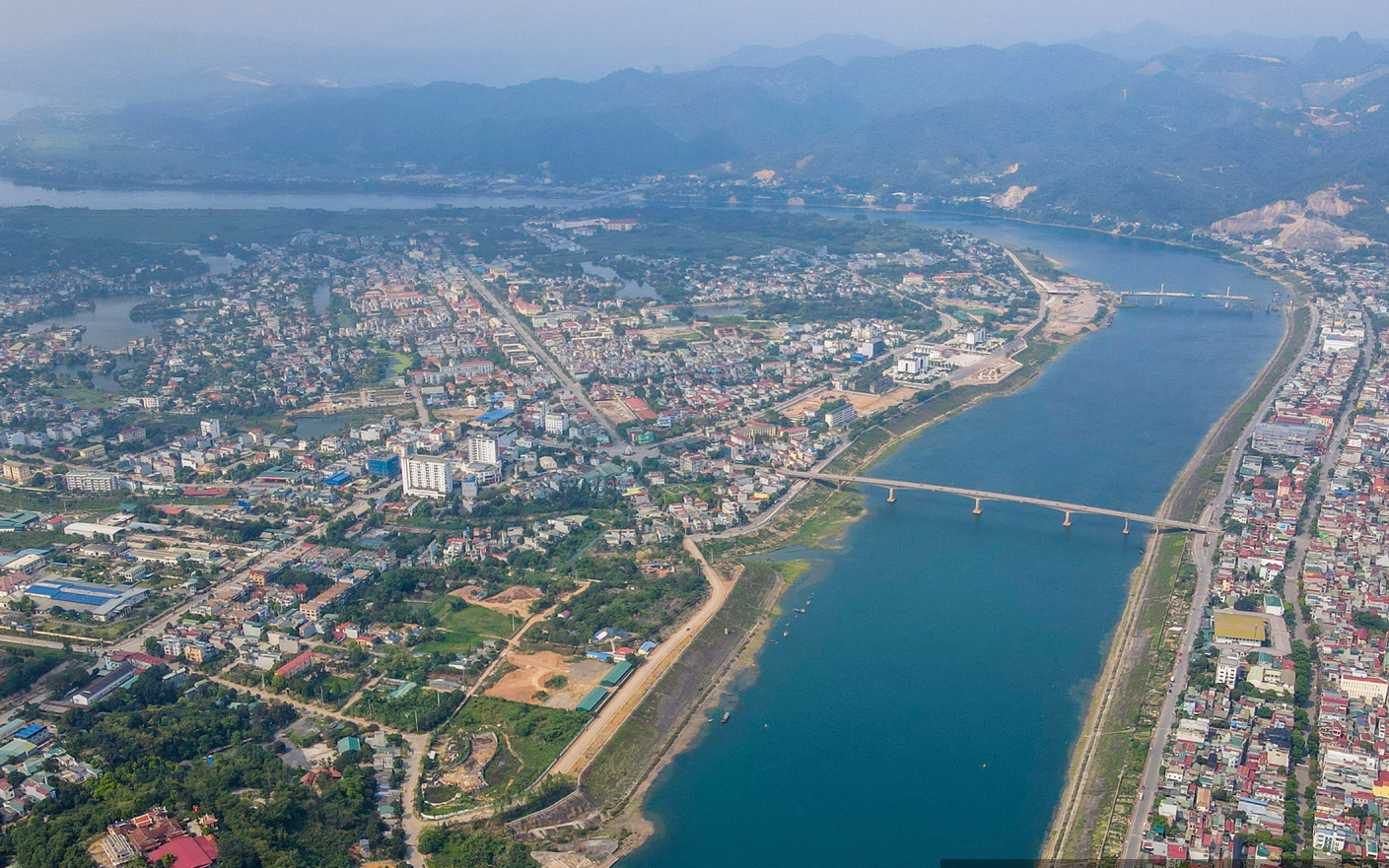 Hà Nội yêu cầu &quot;nóng&quot; với nhà máy nước sạch sông Đà khi mực nước xuống thấp
