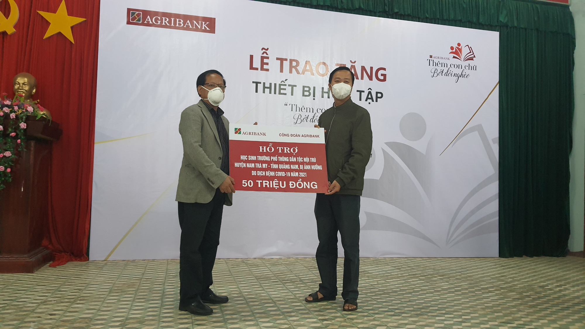 Quảng Nam: "Thêm con chữ, bớt đói nghèo" đến với huyện miền núi Nam Trà My - Ảnh 4. Quảng Nam: "Thêm con chữ, bớt đói nghèo" đến với huyện miền núi Nam Trà My - Ảnh 4.