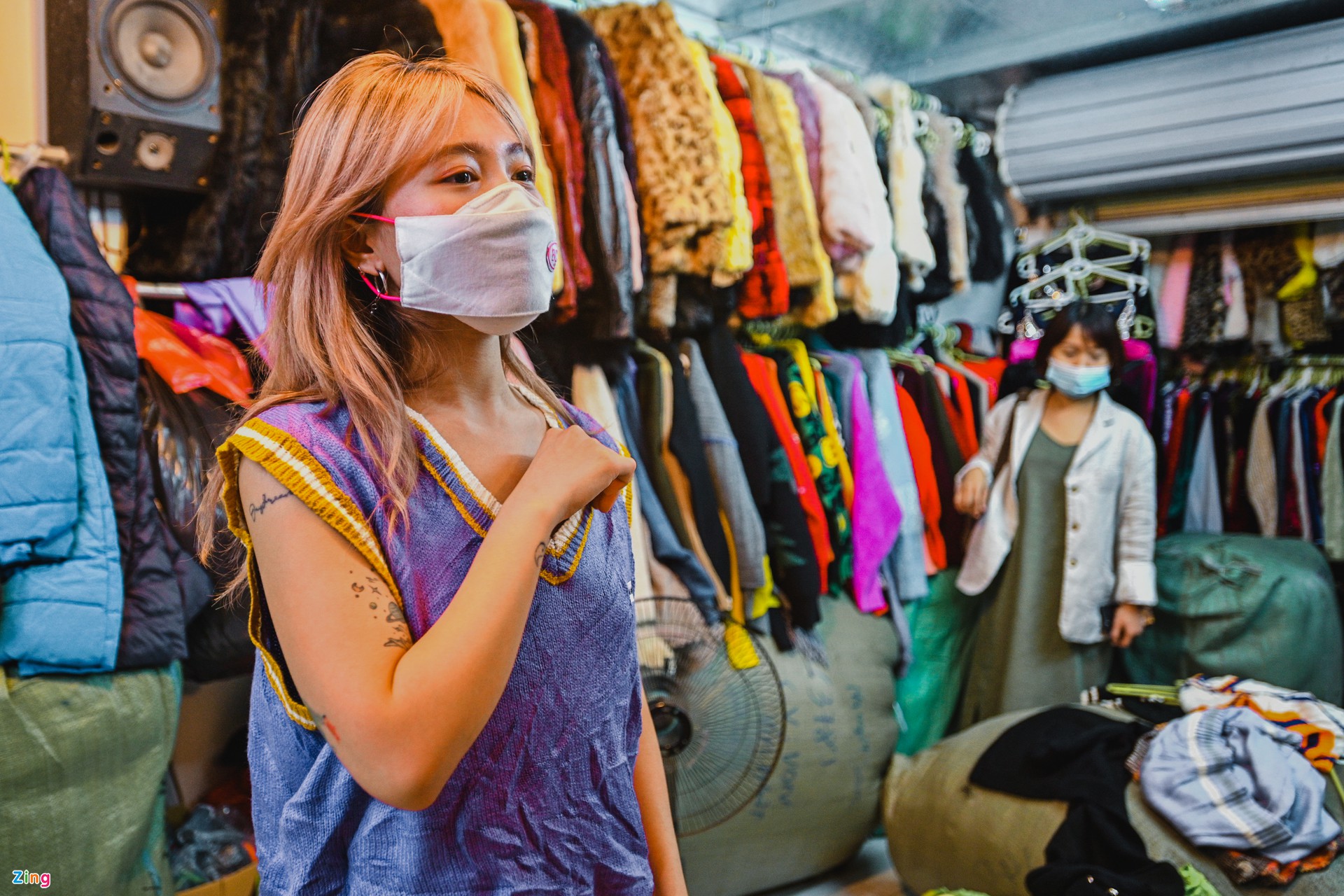Săn thời trang giá rẻ chợ Hà Nội - Ảnh 10.