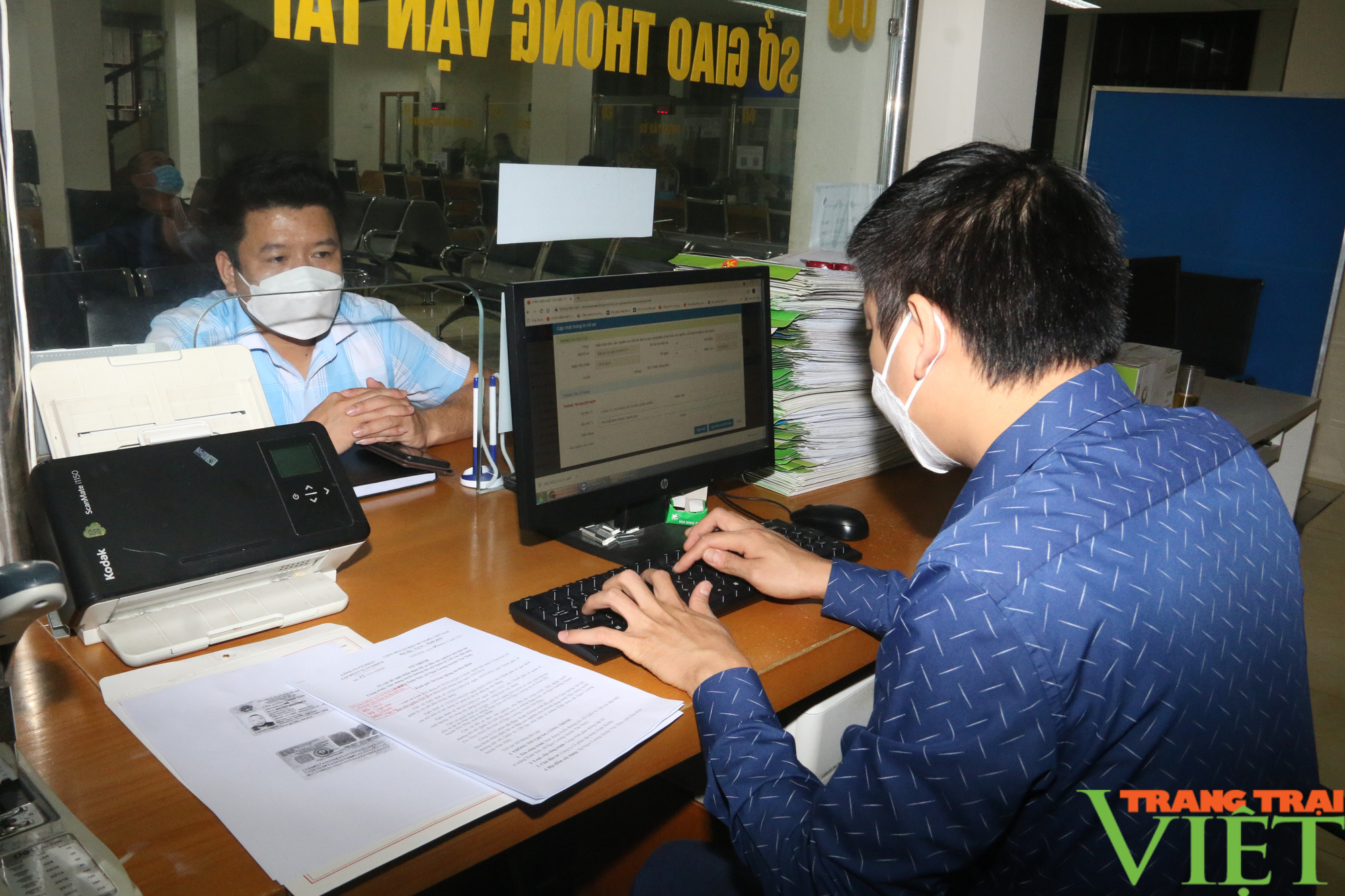 Sở Giao thông vận tải Hoà Bình: Làm tốt cải cách thủ tục hành chính - Ảnh 3. Sở Giao thông vận tải Hoà Bình: Làm tốt cải cách thủ tục hành chính - Ảnh 3.