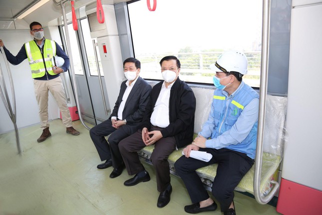 Bí thư Hà Nội thị sát, chỉ đạo &quot;gỡ khó&quot; cho tuyến metro Nhổn - ga Hà Nội - Ảnh 4.