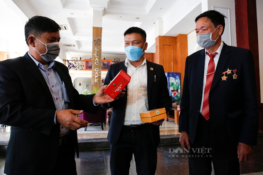 &quot;Siêu&quot; nông dân sôi nổi bàn cách vượt khó trong đại dịch giữa Thủ đô - Ảnh 3.