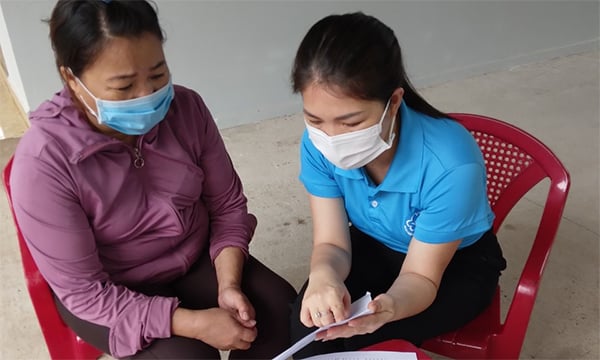 Quảng Trị: Một ngày vận động được 362 người tham gia BHXH tự nguyện - Ảnh 2.