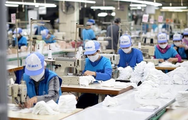 Khoảng 75% doanh nghiệp và người lao động đã quay trở lại làm việc - Ảnh 1.