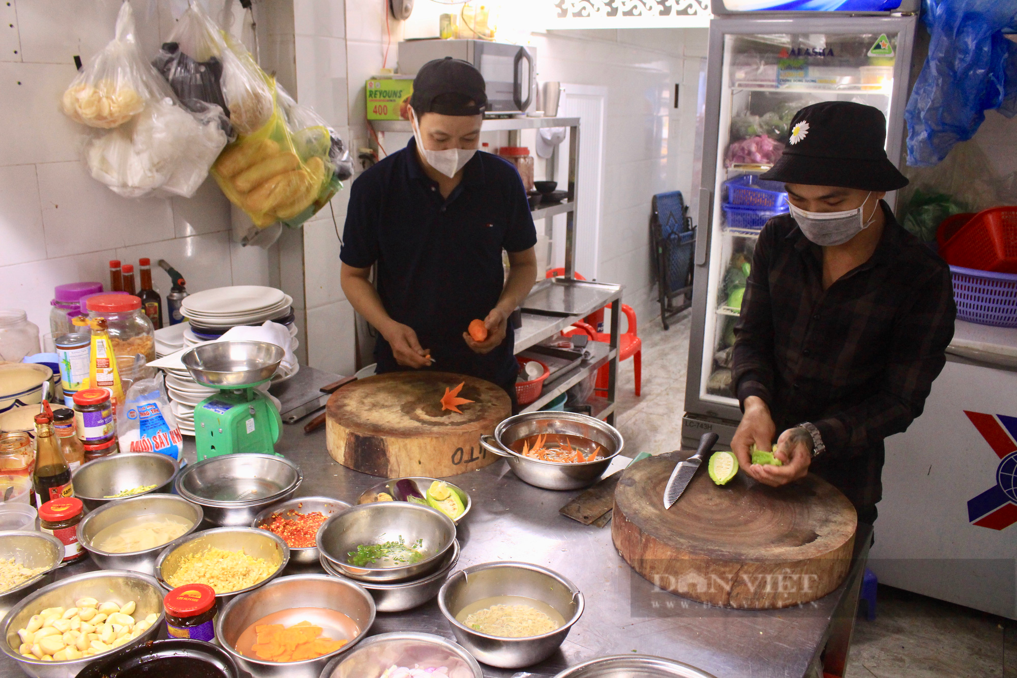 Vừa mở cửa, chưa bán được bao nhiêu thì chủ nhà đòi tăng giá mặt bằng lại - Ảnh 4.