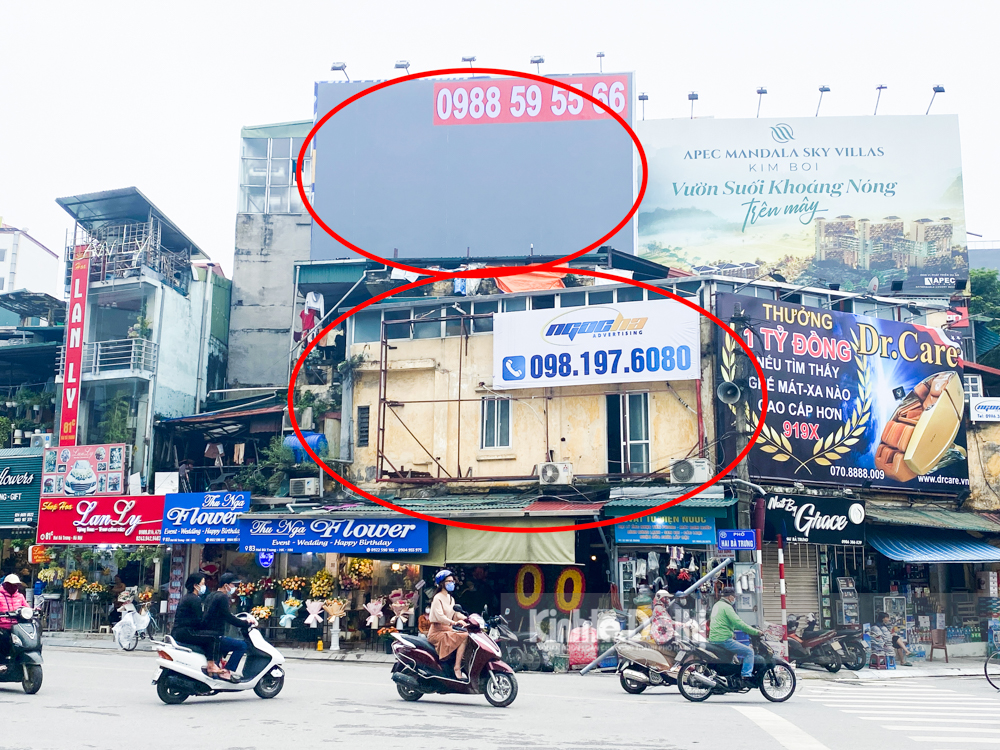 Hà Nội: Xử lý biển quảng cáo quá khổ nửa vời gây mất mỹ quan đô thị - Ảnh 9.