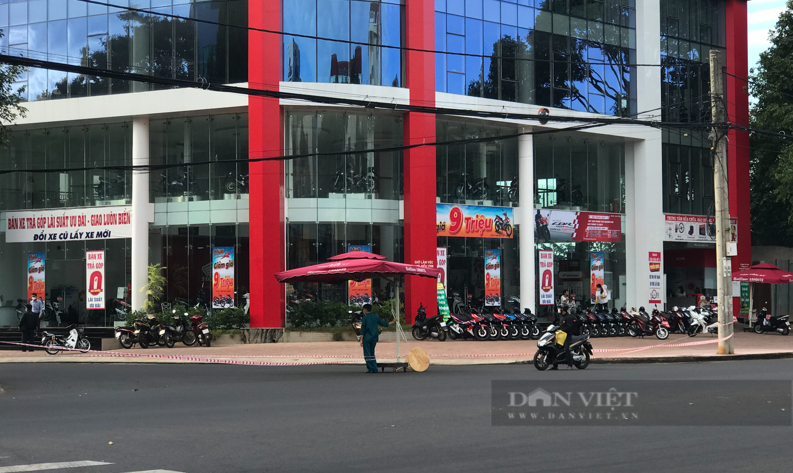 Đắk Lắk: Thêm 65 trường dương tính với SARS-CoV-2 tại TP.Buôn Ma Thuột - Ảnh 3.