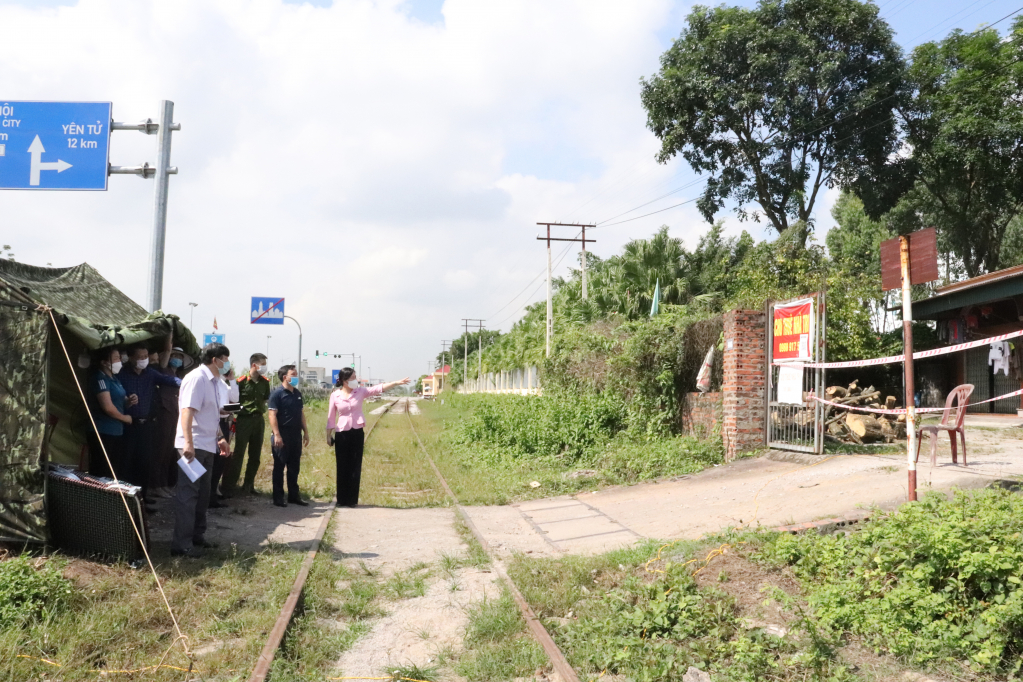 Phó Chủ tịch UBND tỉnh Quảng Ninh: Khoanh vùng chặn dịch, không chạy theo dịch  - Ảnh 1.