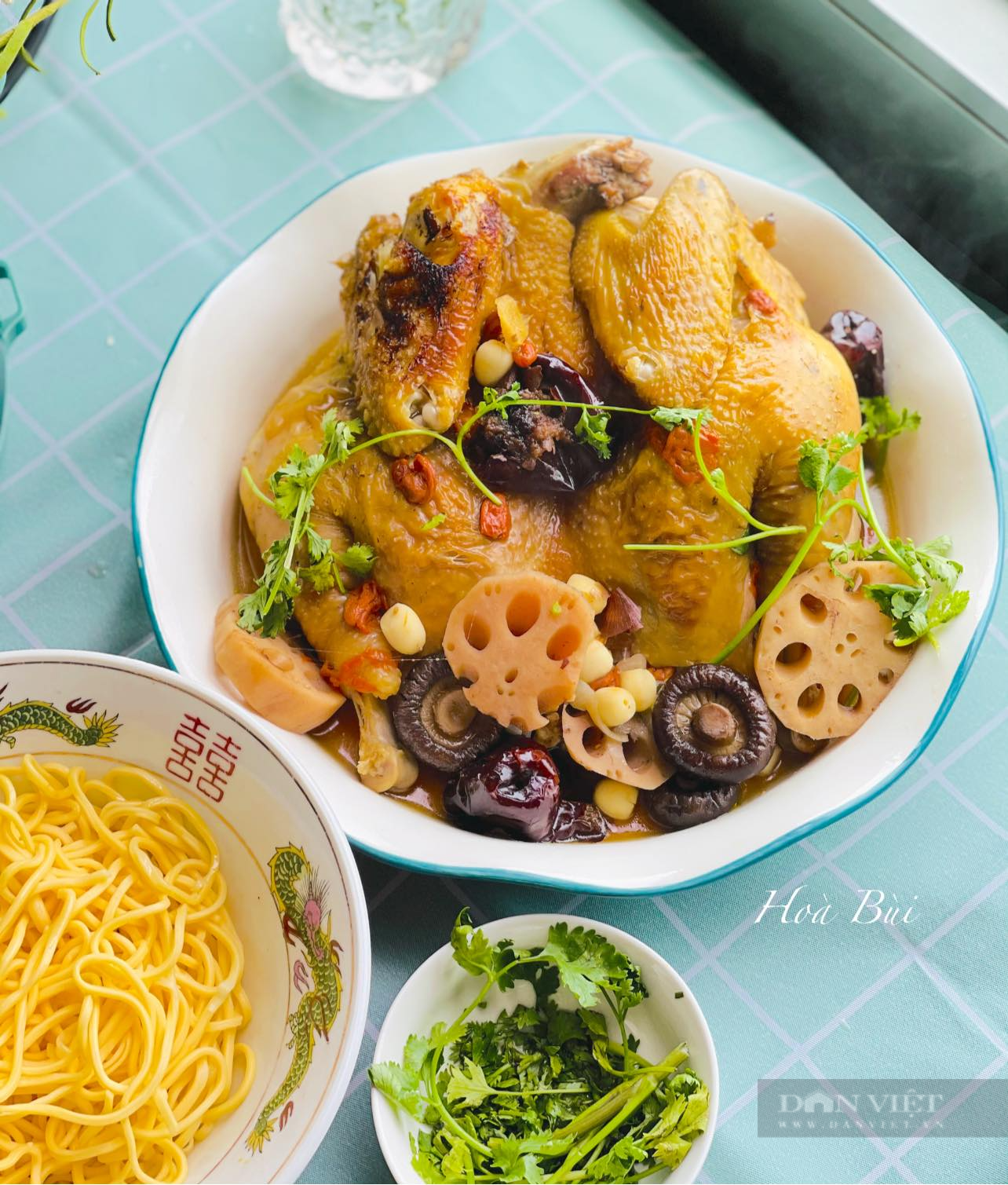 Tuyệt chiêu nấu món mì gà hầm tứ quý thơm ngon bổ dưỡng - Ảnh 2.