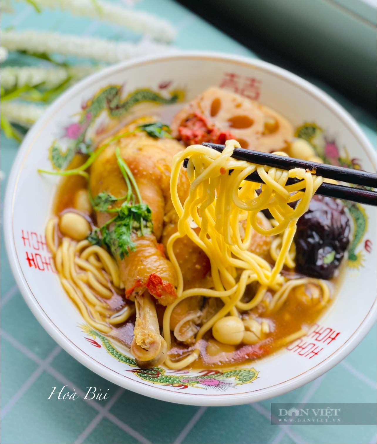 Tuyệt chiêu nấu món mì gà hầm tứ quý thơm ngon bổ dưỡng - Ảnh 4.