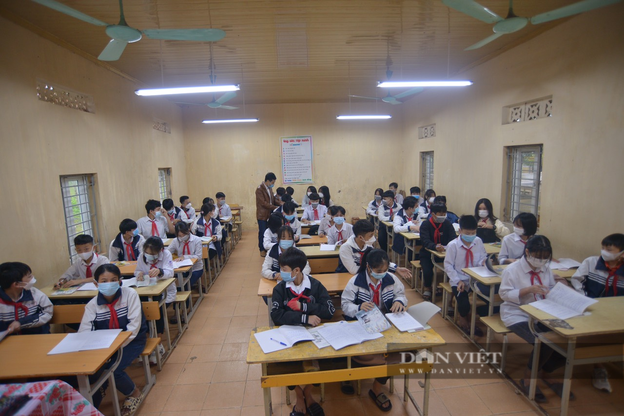 Thứ trưởng Bộ Y tế nói gì việc học sinh chưa tiêm vaccine có được đến trường hay không? - Ảnh 3.