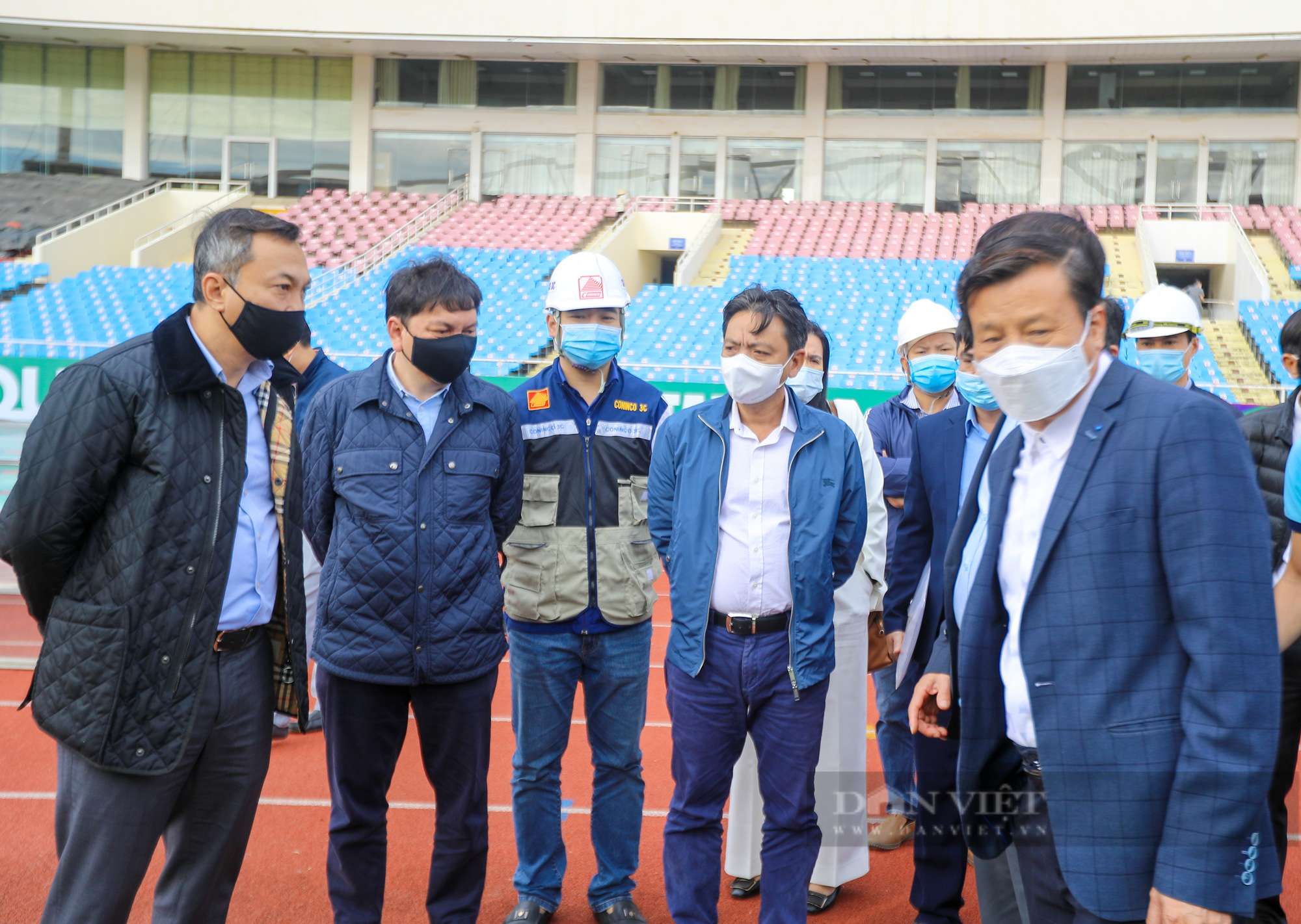 Sân Mỹ Đình hoàn thiện những công đoạn cuối cùng trước trận Nhật Bản - Ảnh 4.
