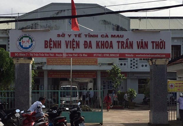 TIN NÓNG 24 GIỜ QUA: Bác sĩ trưởng khoa là F1 trốn cách ly về nhà; nam thanh niên đâm chết người tình hơn tuổi - Ảnh 1.