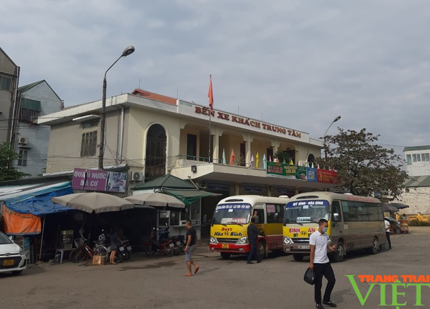 Sở Giao thông Vận tải Hoà Bình: Quyết liệt thực hiện lắp camera trên xe ô tô kinh doanh vận tải - Ảnh 2. Sở Giao thông Vận tải Hoà Bình: Quyết liệt thực hiện lắp camera trên xe ô tô kinh doanh vận tải - Ảnh 2.
