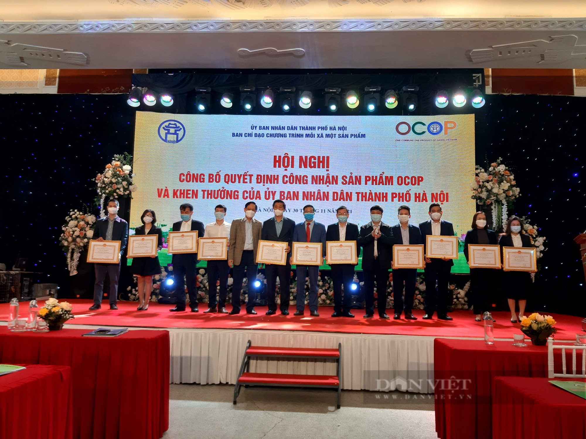 Hà Nội: Vượt dịch Covid-19, hơn 400 sản phẩm được công nhận đạt 3 sao OCOP trở lên - Ảnh 1.