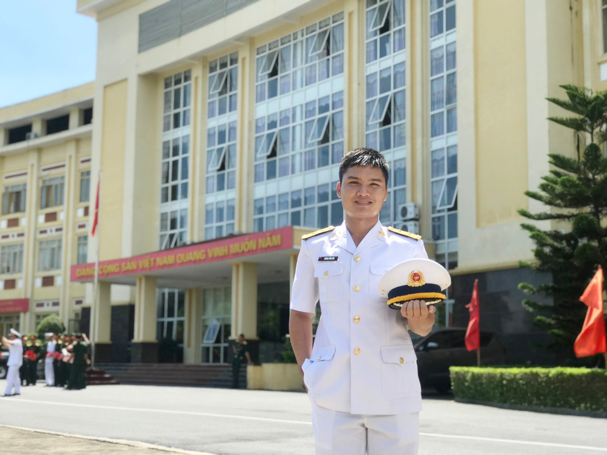 Thủ khoa xuất sắc Trường Sỹ quan Đặc công: Từ không biết bơi trở thành &quot;Yết Kiêu thời hiện đại&quot; - Ảnh 1.