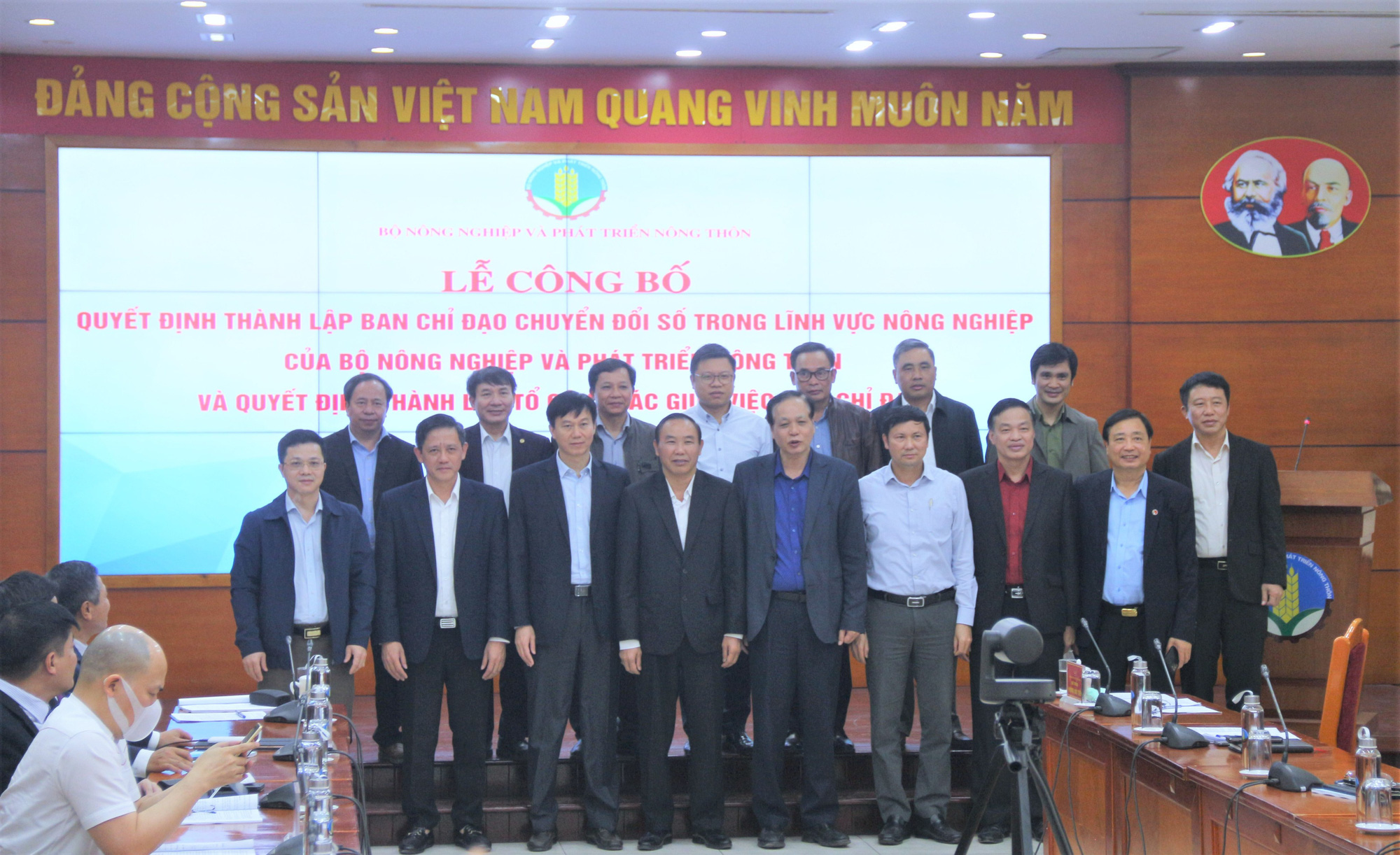 Bộ NNPTNT lấy ngày 19/8 là Ngày chuyển đổi số trong nông nghiệp - Ảnh 2.