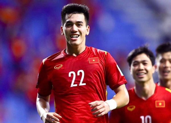Cục diện bảng B AFF Cup 2020: Ngôi đầu rộng mở với ĐT Việt Nam - Ảnh 1.