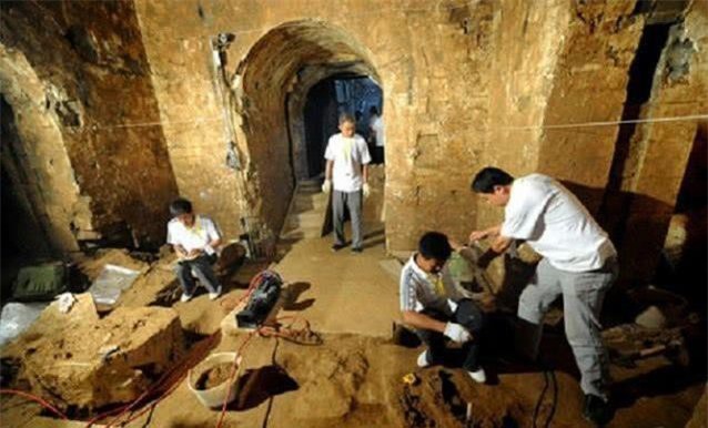 Vũ khí thất truyền nghìn năm được phát hiện trong mộ Tào Tháo là gì? - Ảnh 1.