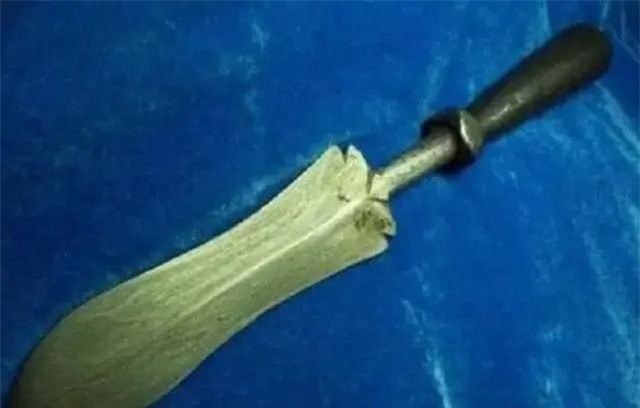 Vũ khí thất truyền nghìn năm được phát hiện trong mộ Tào Tháo là gì? - Ảnh 2.