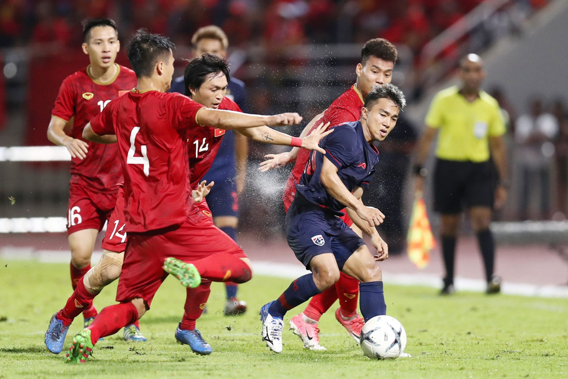 Tin sáng (21/12): Chuyên gia châu Á tin ĐT Việt Nam sẽ đánh bại ĐT Thái Lan - Ảnh 1.
