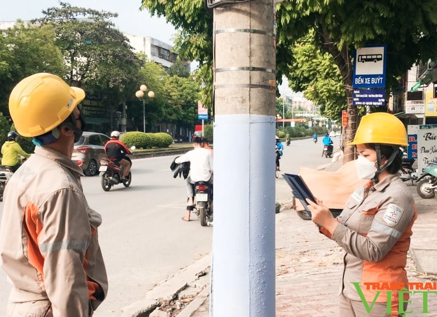 Công ty điện lực Hoà Bình: Ứng dụng công nghệ thông tin vào quản trị nội bộ - Ảnh 1.