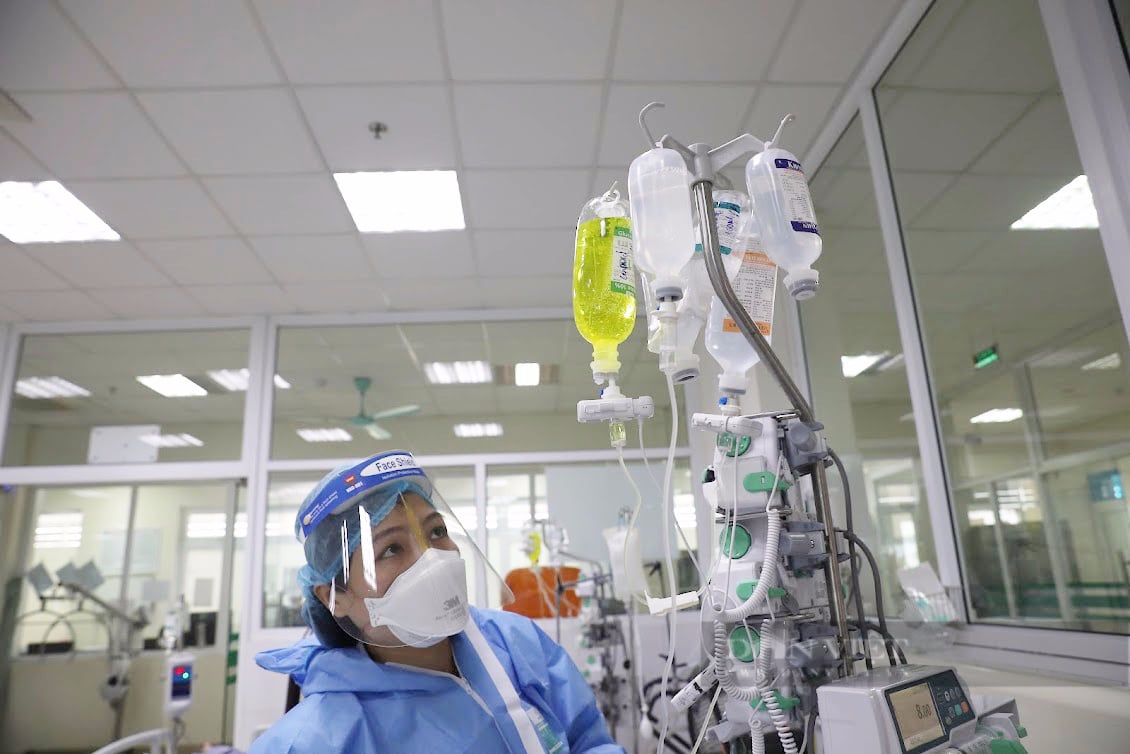 Hơn 300 F0 đang nặng, nguy kịch, Hà Nội chỉ đạo giảm nguy cơ tử vong ở người mắc Covid-19  - Ảnh 5.