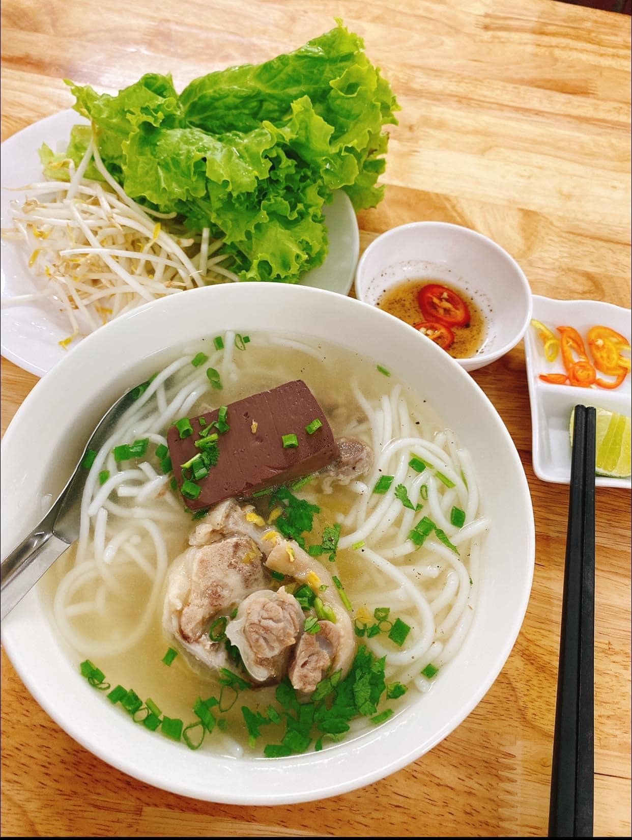 Về Tây Ninh vương vấn mãi bánh canh Trảng Bàng - Ảnh 3.