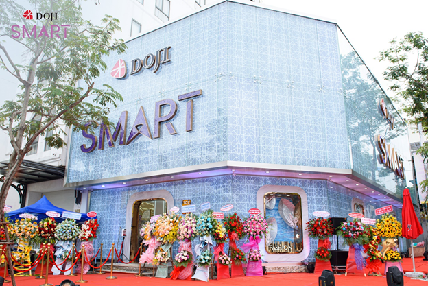 DOJI Smart ra mắt trung tâm thứ hai tại Đà Nẵng, khách hàng thích thú trải nghiệm - Ảnh 1. DOJI Smart ra mắt trung tâm thứ hai tại Đà Nẵng, khách hàng thích thú trải nghiệm - Ảnh 1.