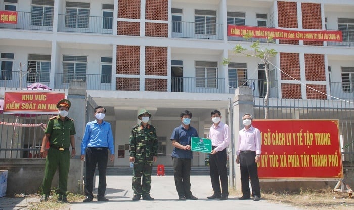 Đà Nẵng: Ngân hàng chính sách xã hội hiện thực hóa mục tiêu kép năm 2021 - Ảnh 4. Đà Nẵng: Ngân hàng chính sách xã hội hiện thực hóa mục tiêu kép năm 2021 - Ảnh 4.