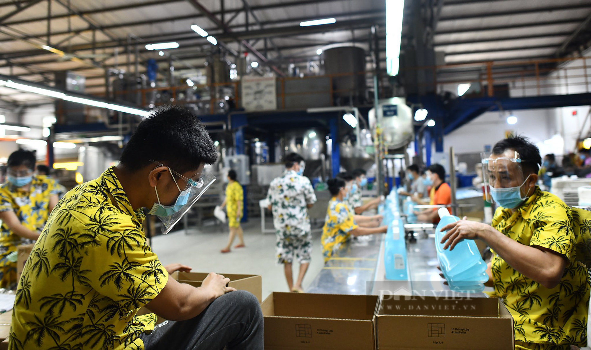 Doanh nghiệp ở Bình Dương thưởng Tết cao nhất là 300 triệu đồng/người - Ảnh 1.