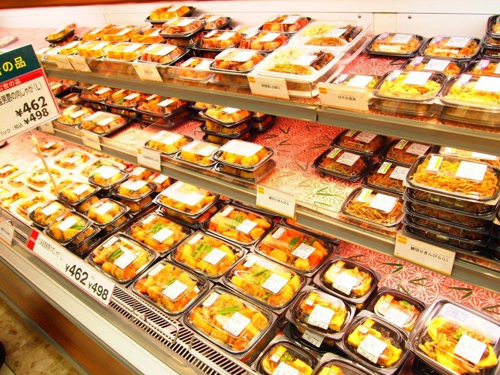 Cản thận khi mua thực phẩm chế biến sẵn  - Ảnh 1.