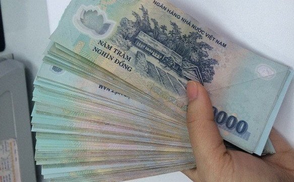 Lãi vay khó giảm sâu cuối năm - Ảnh 1.