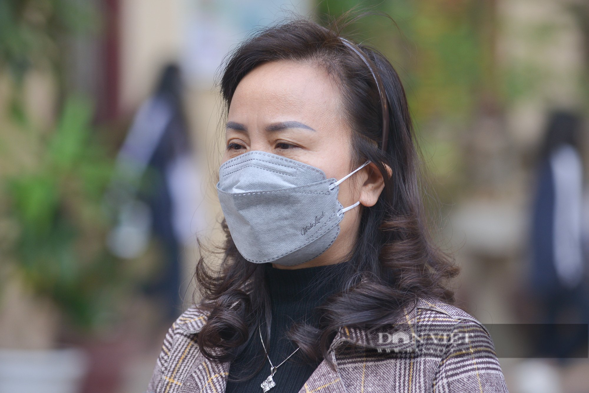 Hà Nội: Hàng chục nghìn học sinh lớp 12 hào hứng đến trường sau 7 tháng học trực tuyến - Ảnh 8.