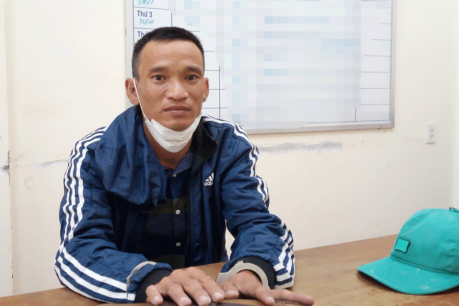 Gã đàn ông dùng hình ảnh, clip &quot;nóng&quot; tống tiền người tình 1 tỷ đồng - Ảnh 1.