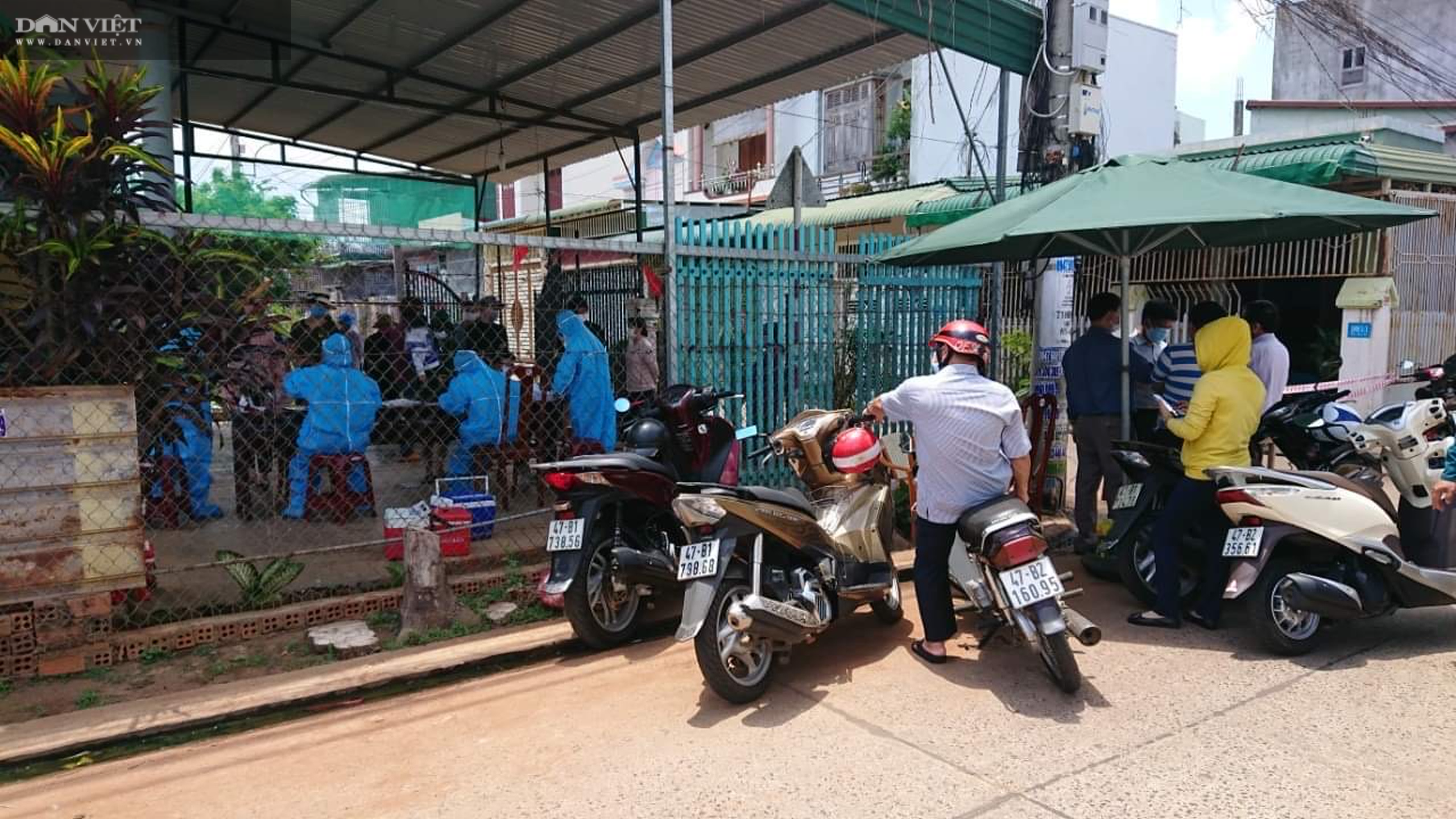 Đắk Lắk: Đã có kết quả xét nghiệm cho hơn 100 người liên quan đến 2 ca dương tính SAR-CoV-2 - Ảnh 1.
