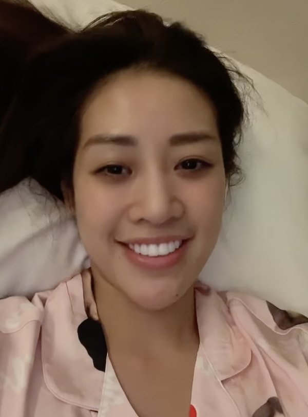 Hoa hậu Khánh Vân hé lộ lịch trình dày đặc tại Miss Universe 2020 - Ảnh 1.
